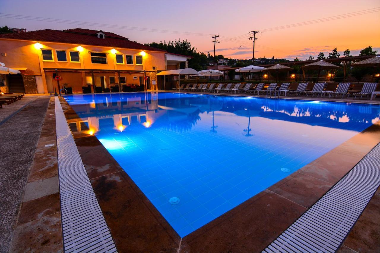 Aqua Mare Resort Melíszi Kültér fotó
